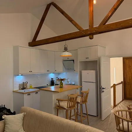 Dogayla Ic Ice Lueks İznik