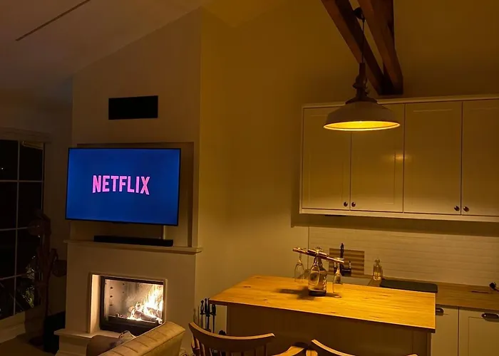 Dogayla Ic Ice Lueks * İznik