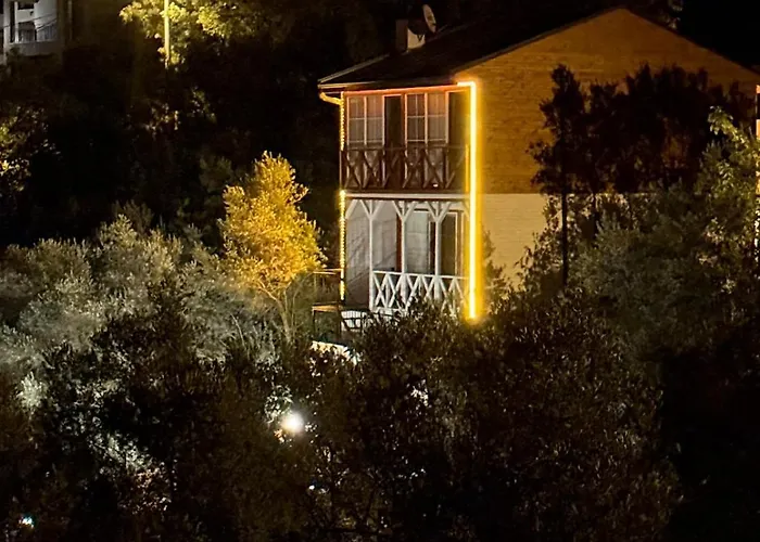 Chalet Dogayla Ic Ice Lueks *