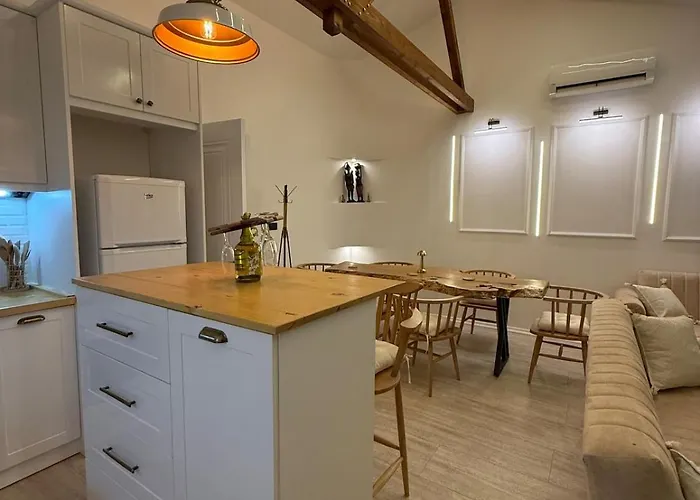 Dogayla Ic Ice Lueks Chalet