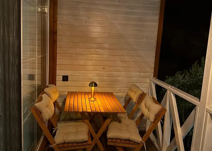 Chalet Dogayla Ic Ice Lueks