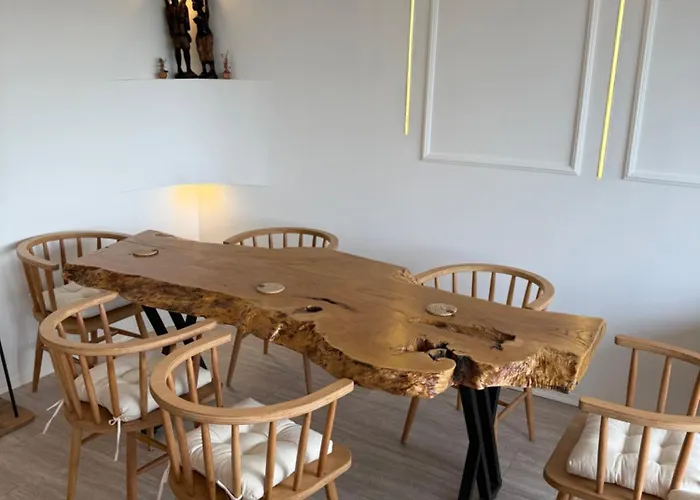 Dogayla Ic Ice Lueks Chalet *